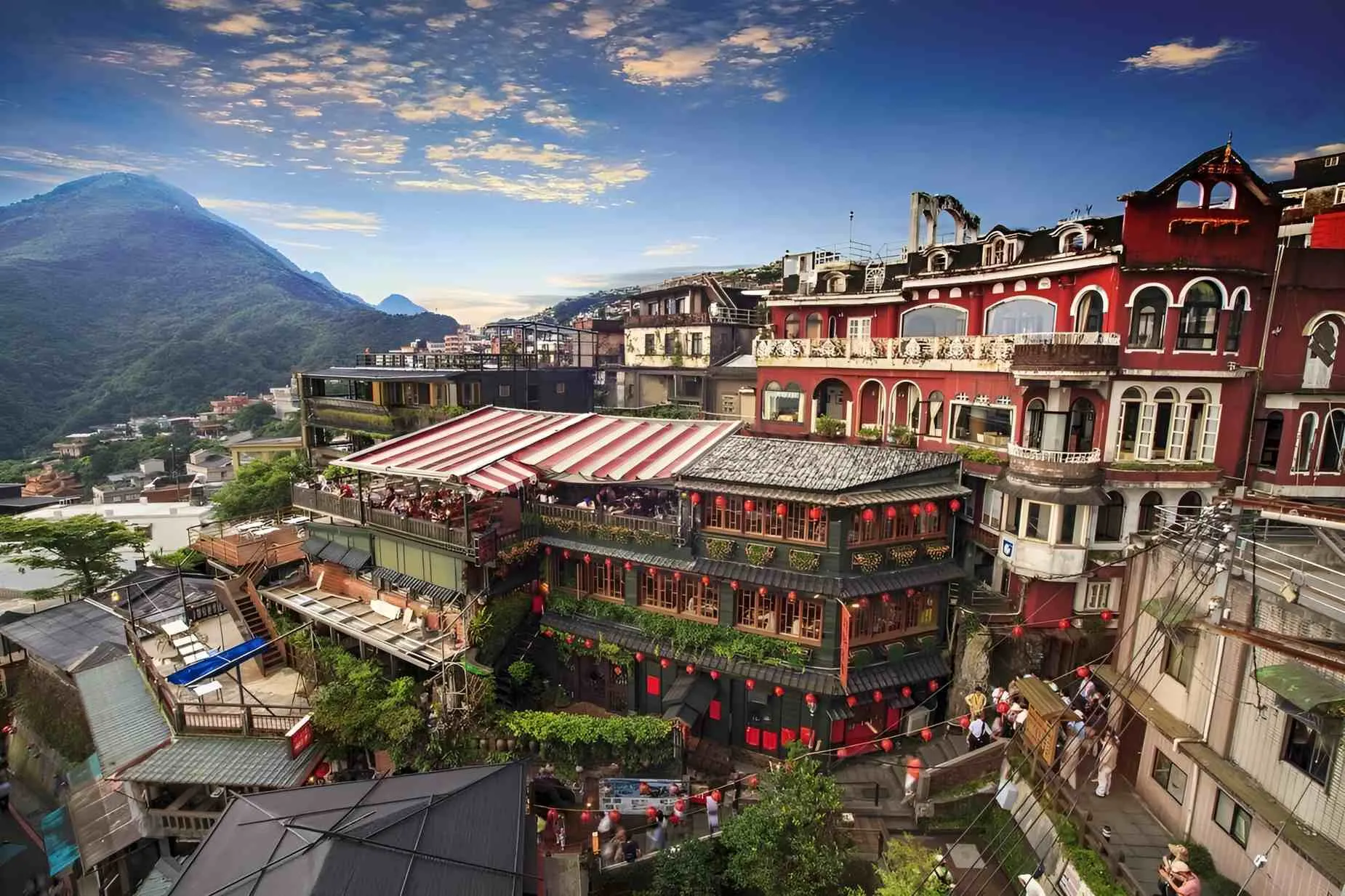 A Complete Guide to Taiwan Tour Packages: Cherry Blossoms, Night Markets & Hidden Gems for 2026