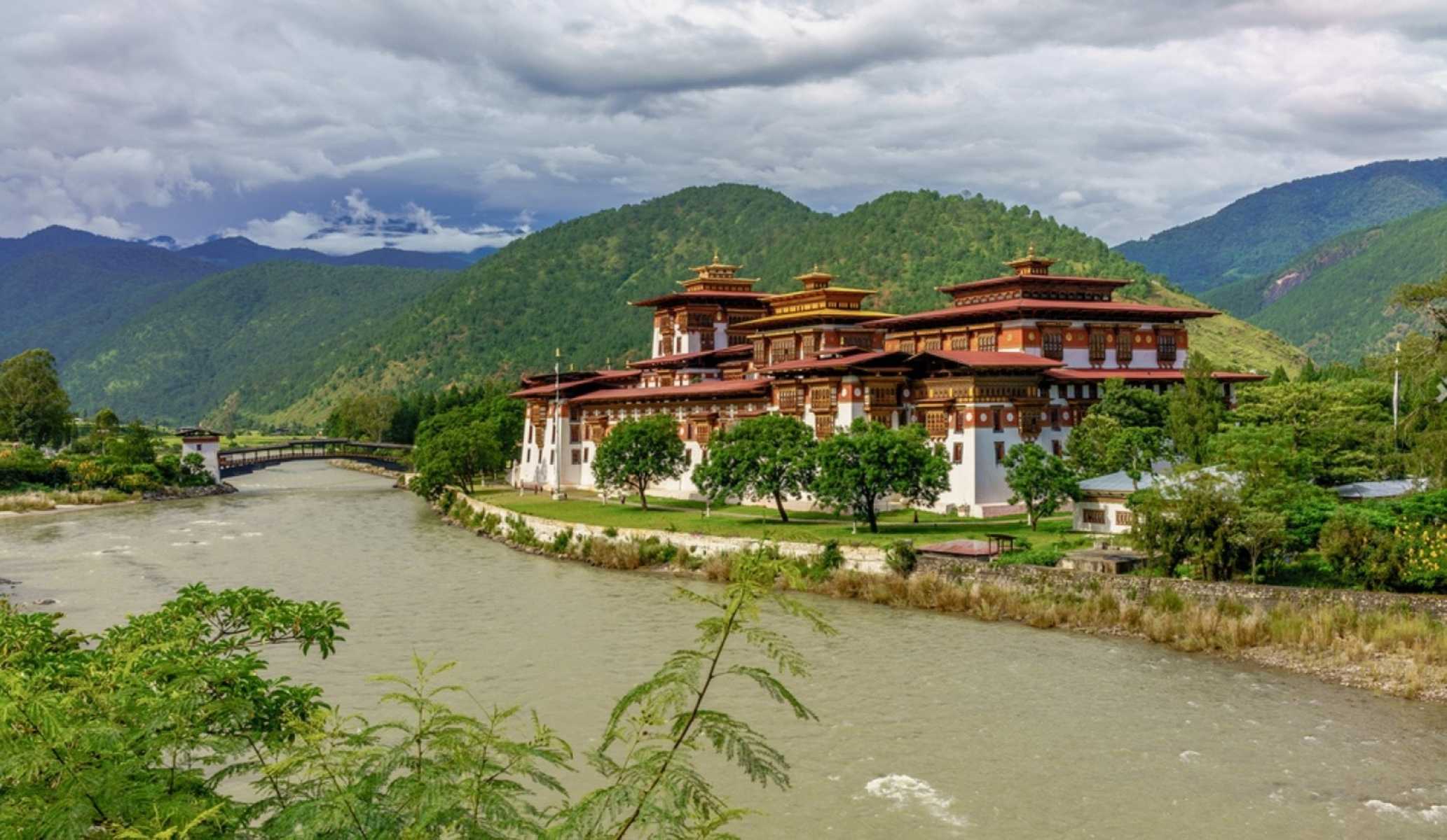 Book Now! 4 Night–5 Days Bhutan Tour Packages From Vietnam | Price @ ₹19,500 INR | Get Up To 45% Off