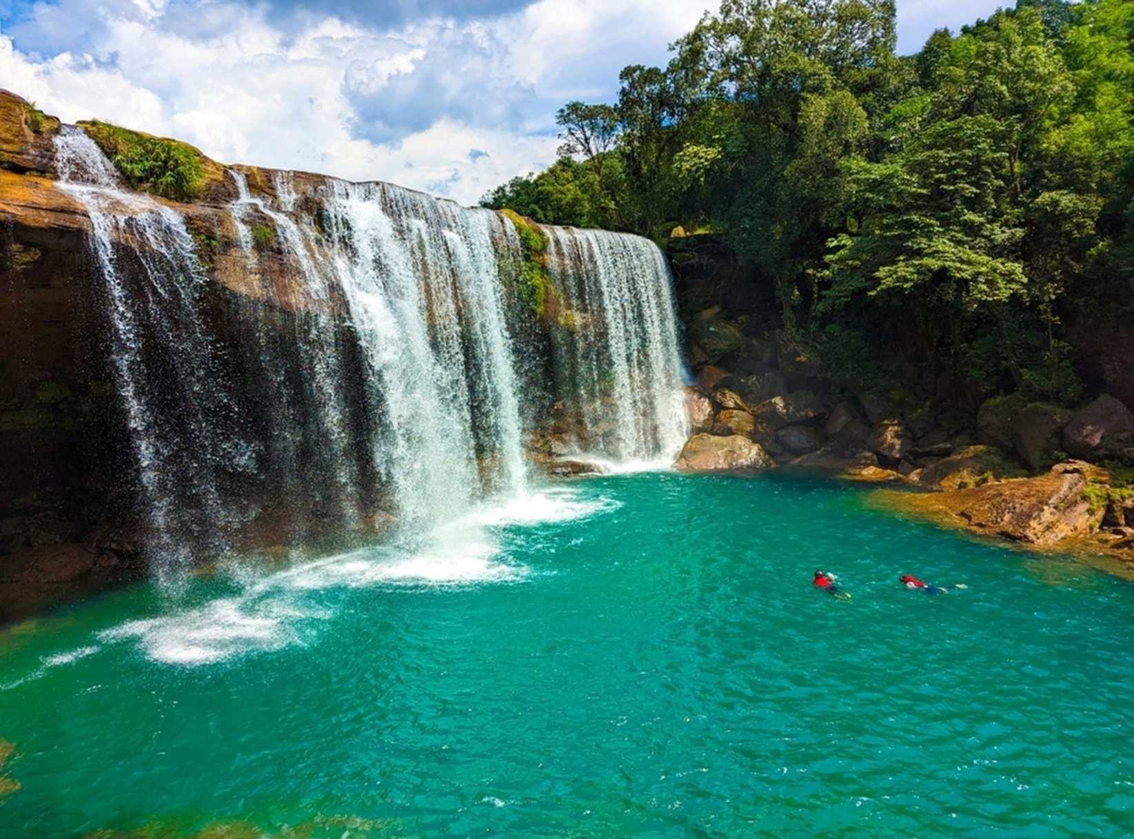 Book Now! 4 Night–5 Days Meghalaya Tour Packages From USA | Price @ ₹15,999 INR | Get Up To 55% Off