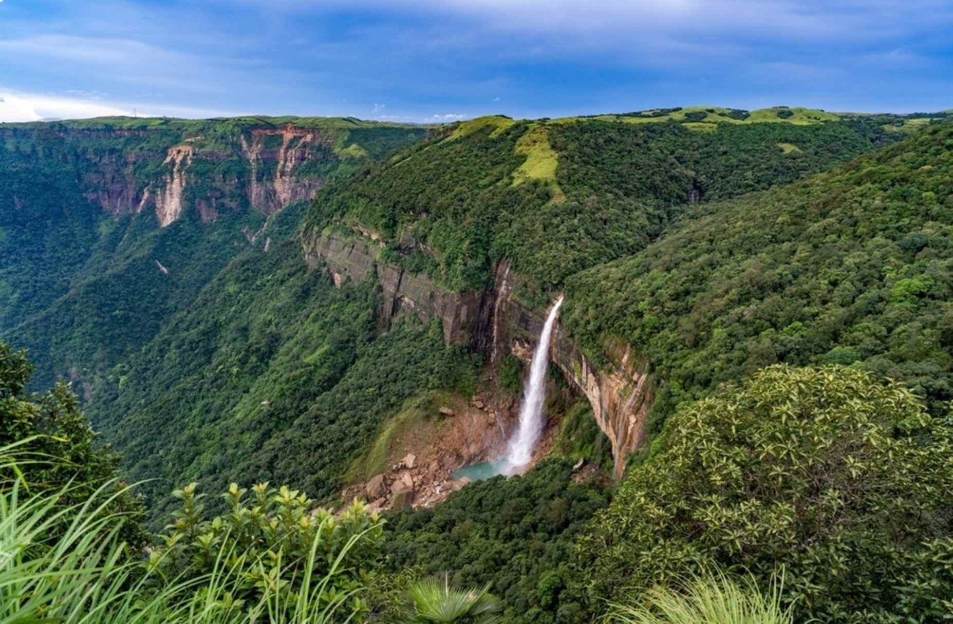 Book Now! 4 Night–5 Days Meghalaya Tour Packages From UK | Price @ £ 200 | Get Up To 55% Off