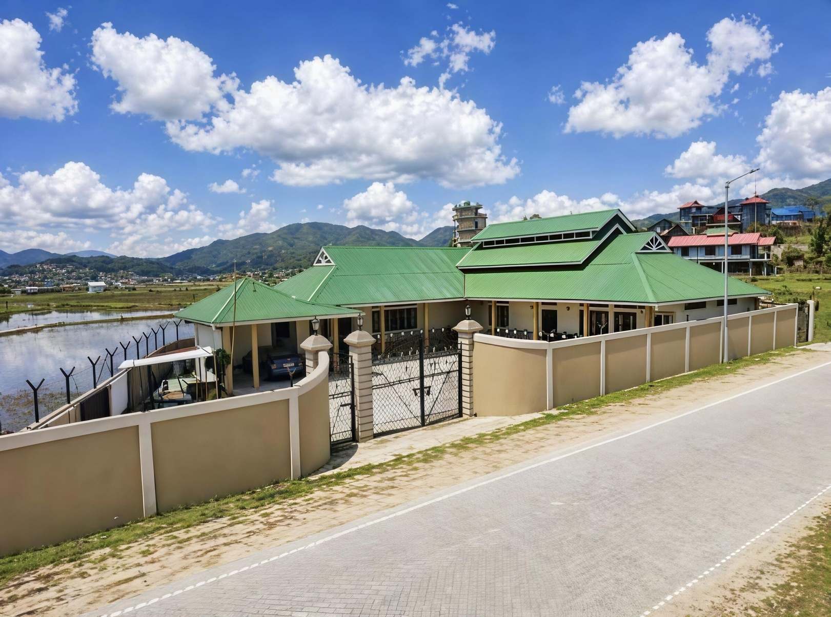 BreakBag Homestay in Ziro Valley: An Apatani Stay Near the Festival