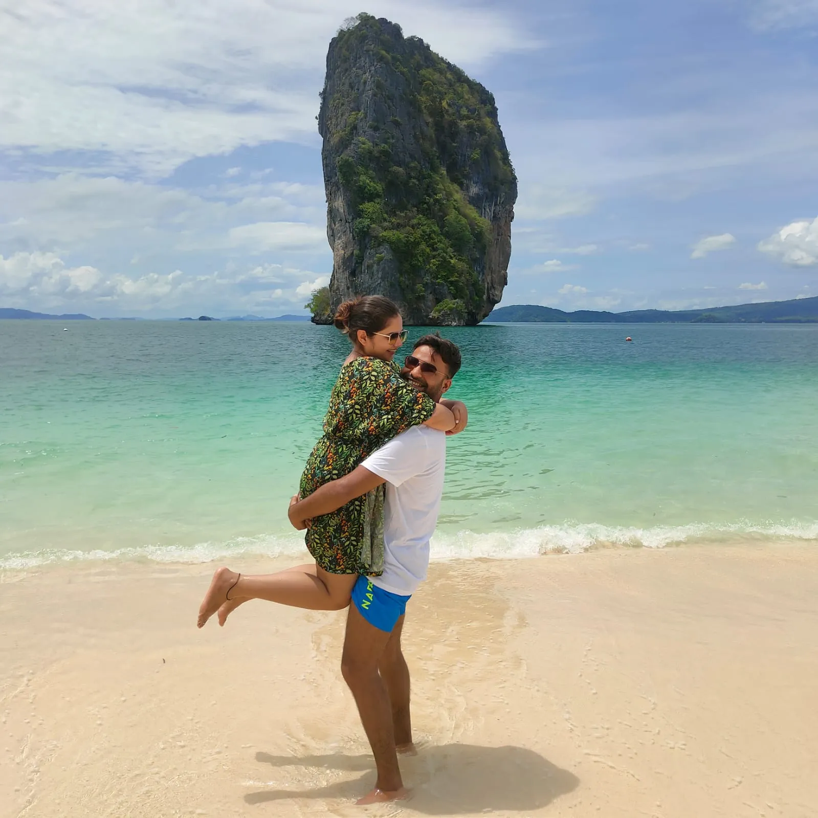 Krabi 4 Island Tour by Longtail Boat & Speed Boat