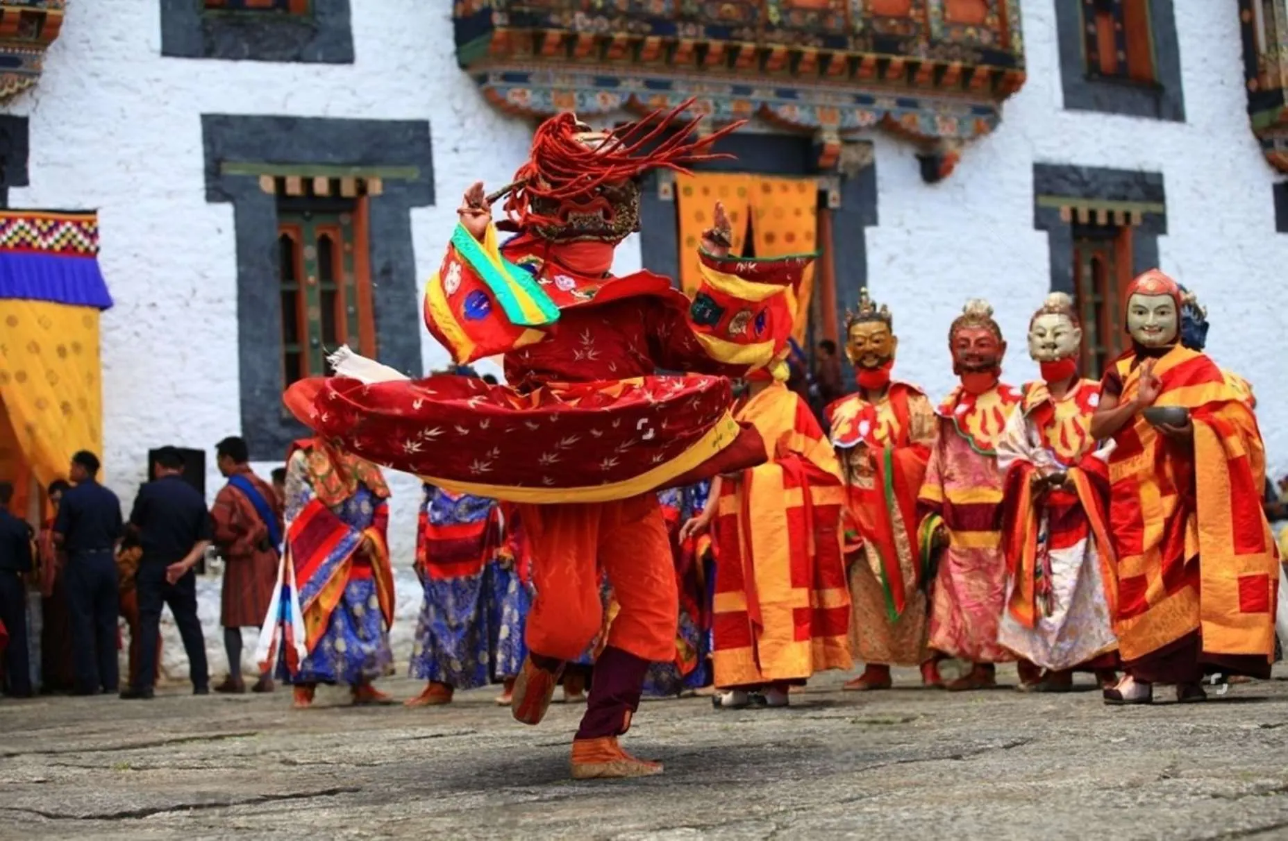 Best Time To Visit Bhutan In 2025: Season-Wise Travel Tips, Festivals & Enchanting Bhutan Tour Package With BreakBag Holidays