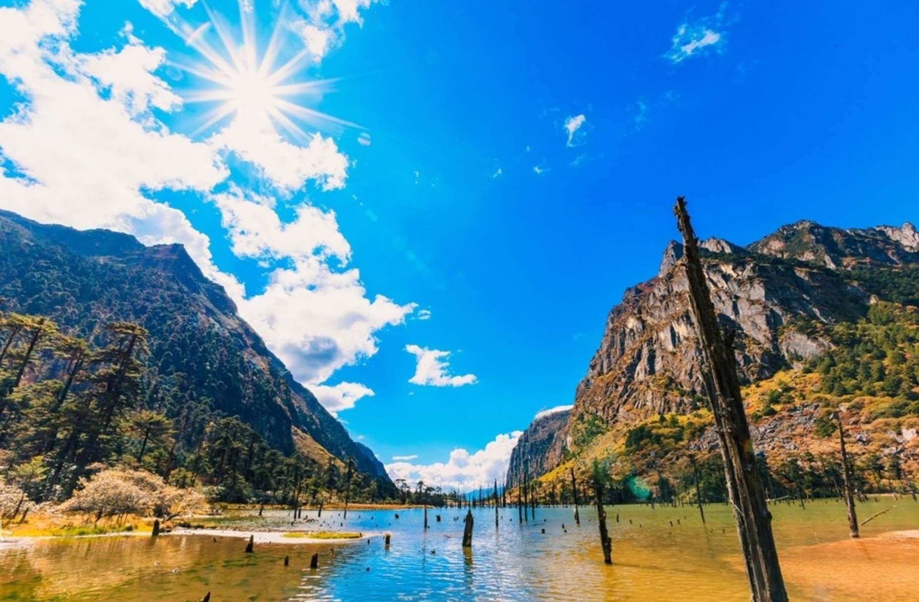 Madhuri Lake (Sangestar Tso)