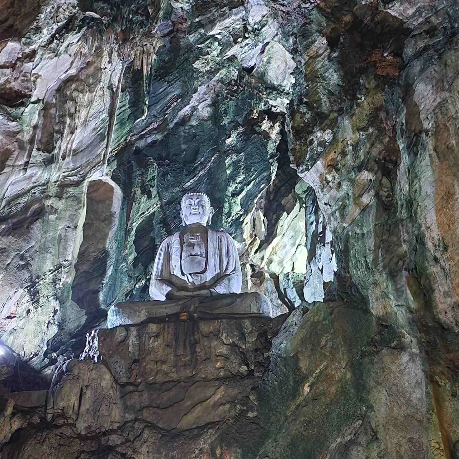 Afternoon Tour: Marble Mountain & Hoi An from Danang