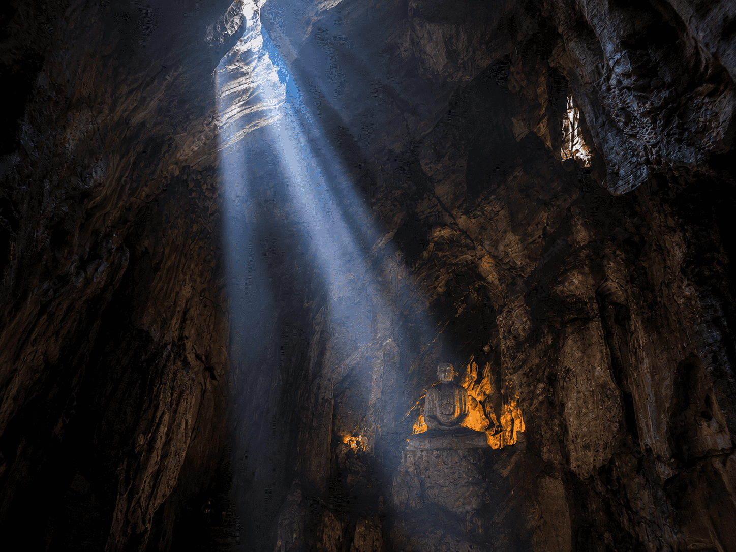 Afternoon Tour: Marble Mountain & Hoi An from Danang