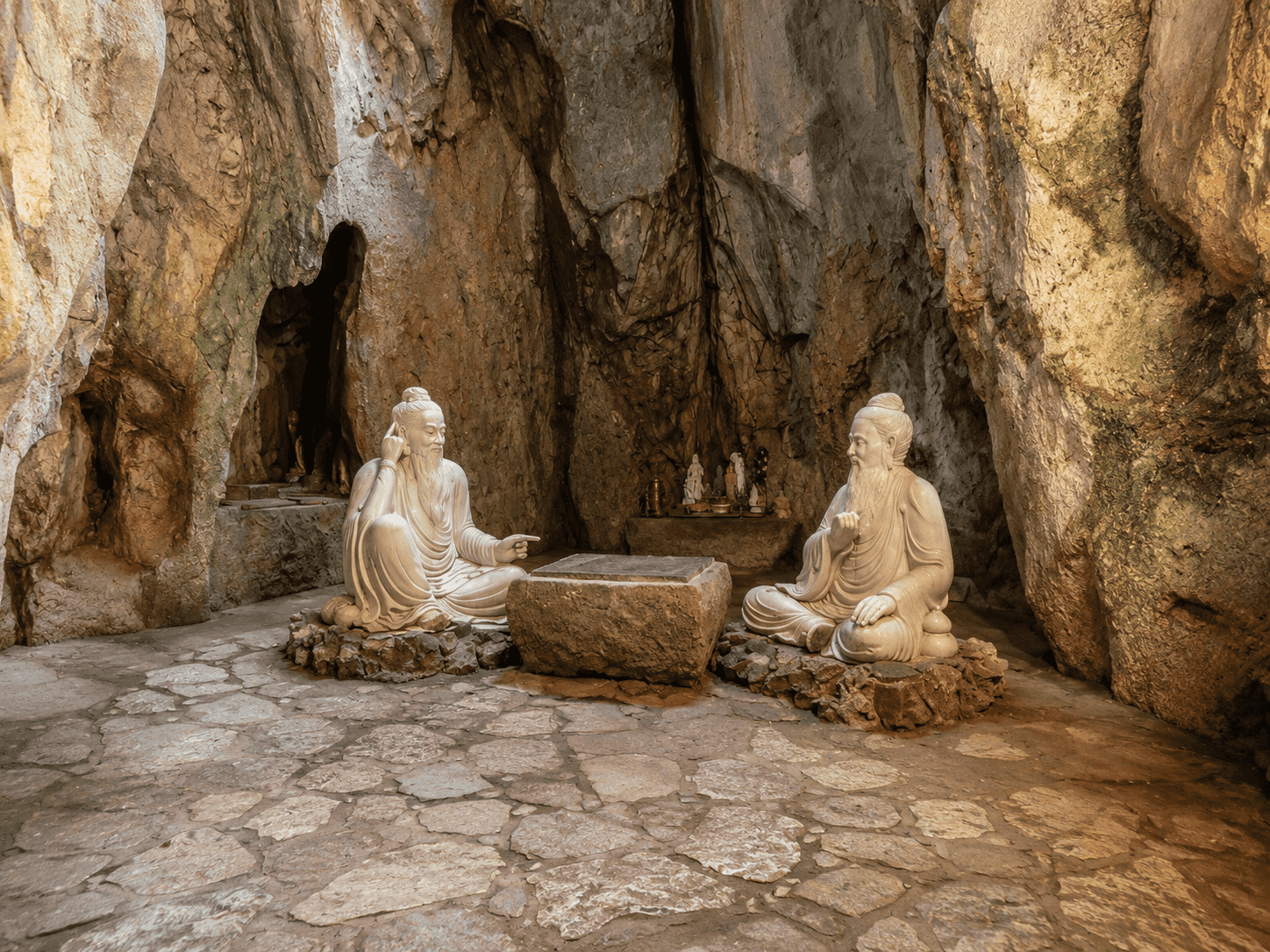Afternoon Tour: Marble Mountain & Hoi An from Danang