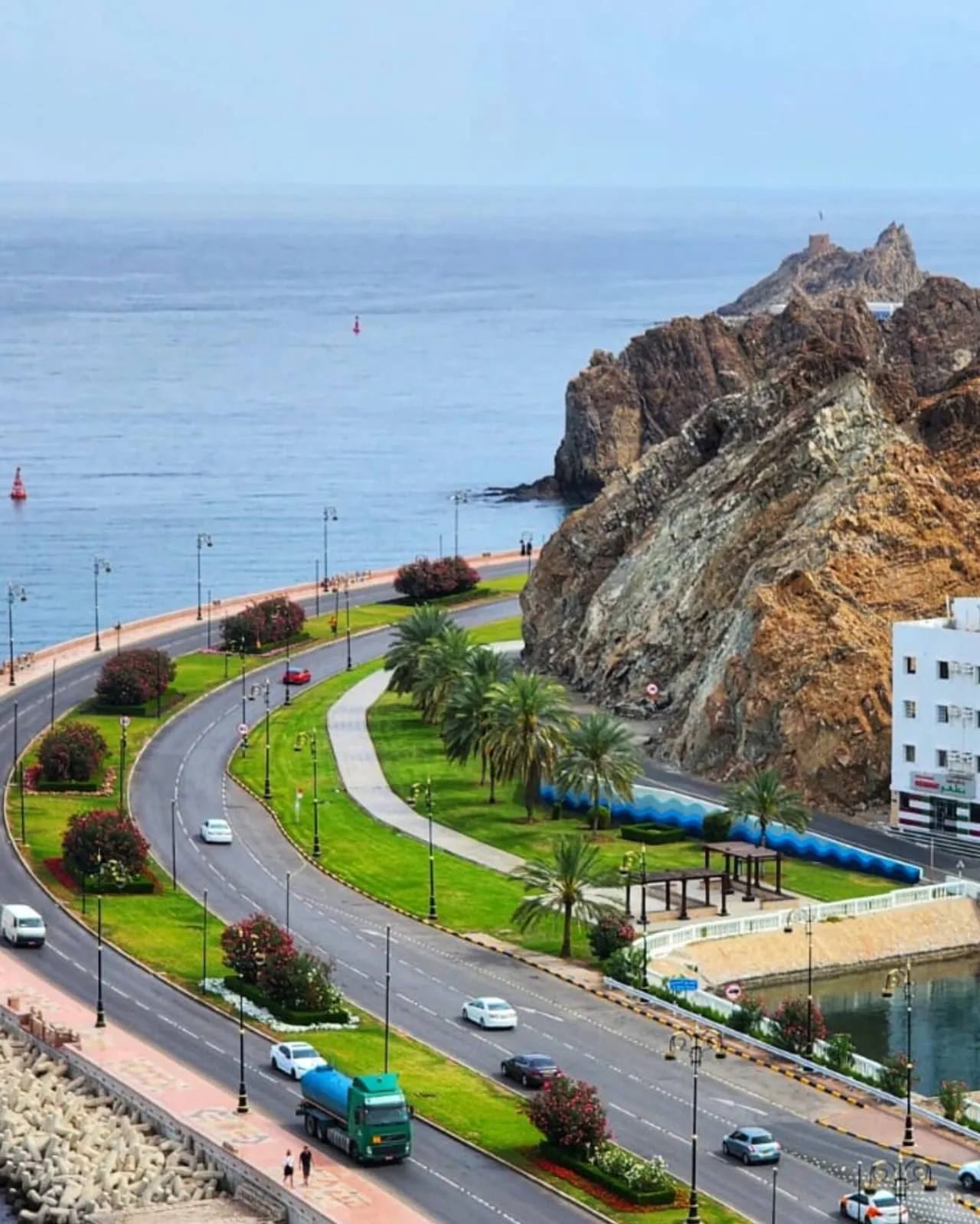 Luxury Oman Exploration Tour Package