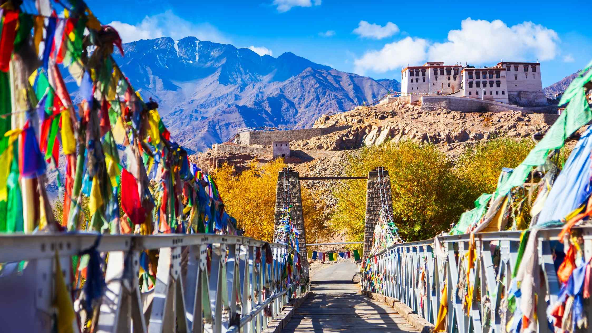 Leh Ladakh Group Tour Packages | 7 Nights / 8 Days @ ₹27,999
