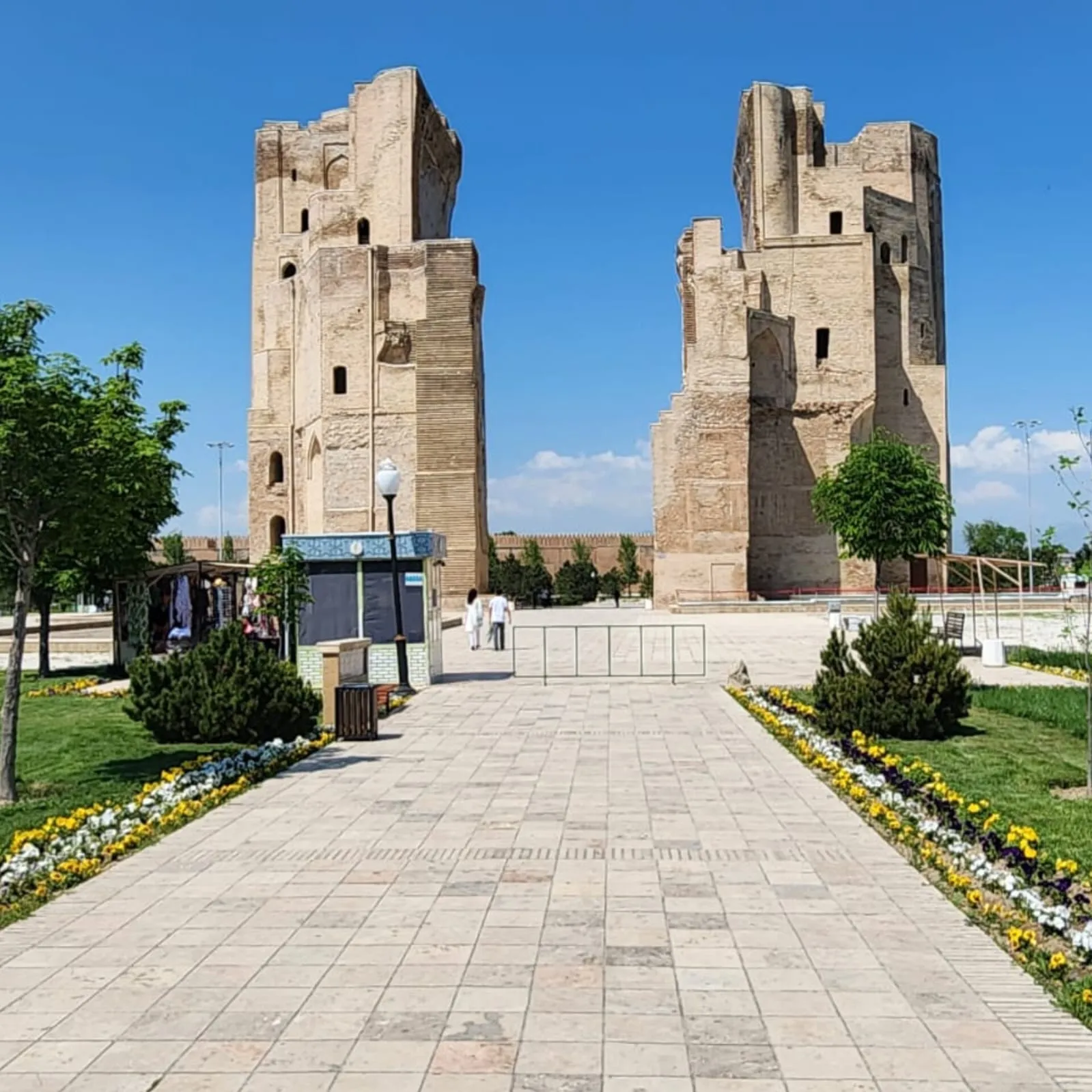 Uzbekistan Odyssey : 5 Days of Wonders