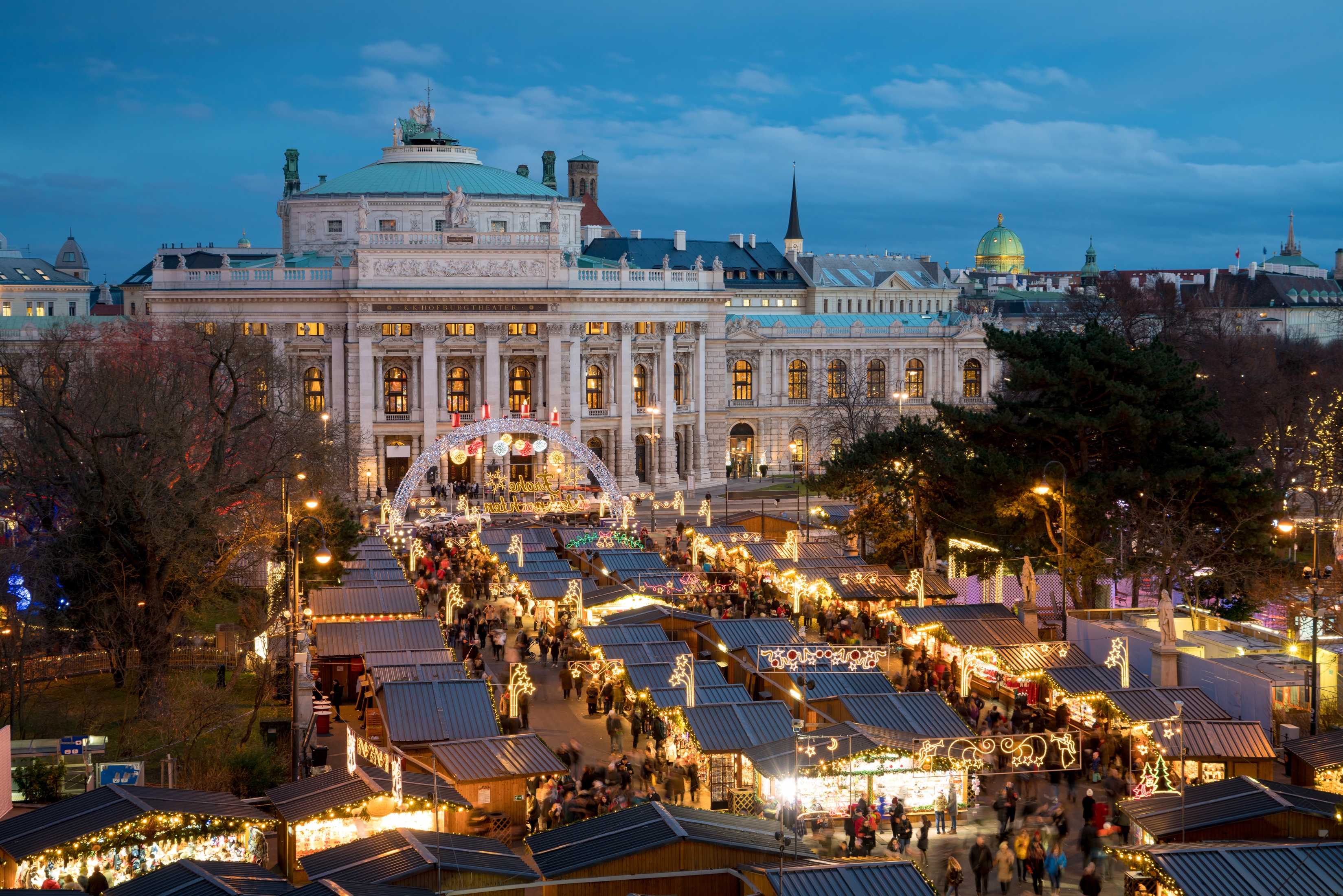 European Charm : A Europamundo Group Trip with Indian Meals (5 Countries)